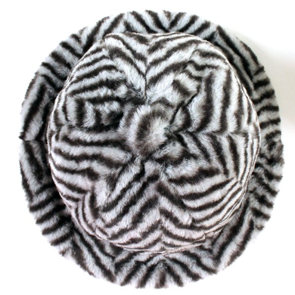 画像5: 【ラストMのみ】KANGOL(カンゴール) “FAUX FUR CASUAL” (5)