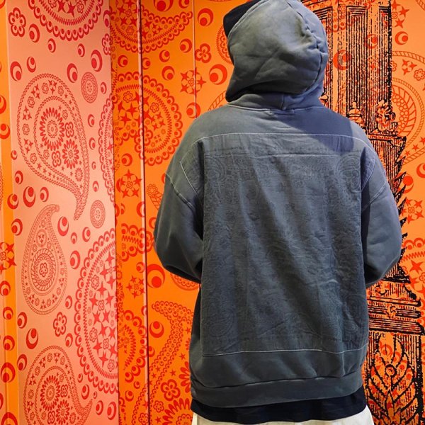 画像16: 【ラストLのみ】KINGSIZE(キングサイズ)“BANDANA HOOD SWEAT” (16)