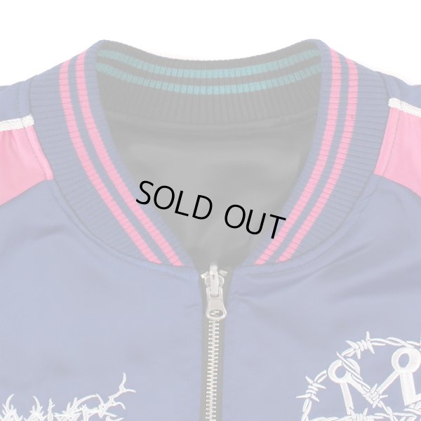 画像4: 【ラストMのみ】KINGSIZE（キングサイズ）“HARD TO KILL REVERSIBLE SOUVENIR JACKET” (4)