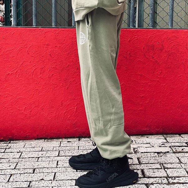 画像13: 【ラストXLのみ】BUDS(バッズ) “SMOKE PIGMENT SWEAT PANTS” (13)