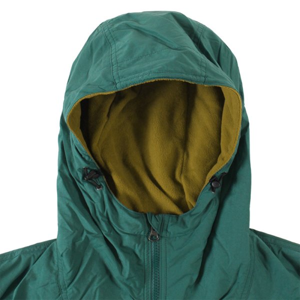 THE NORTH FACE（ザノースフェイス）“COMPACT NOMAD JACKET