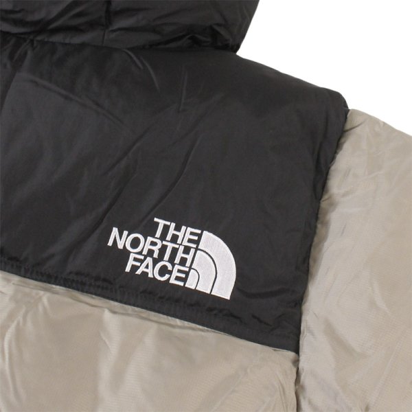 画像13: 【ラストLのみ】THE NORTH FACE(ザノースフェイス)“NUPTSE HOODIE(ヌプシフーディー)クレイグレー” (13)