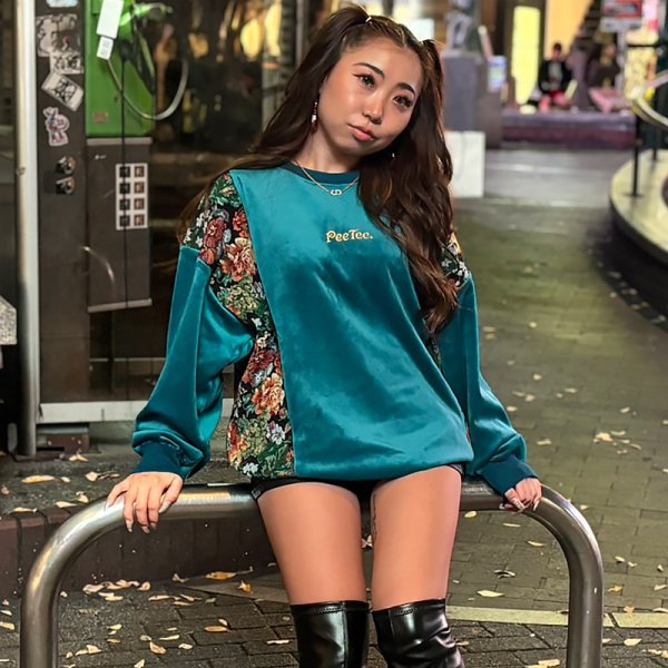 画像12: 【ラストLのみ】PeeTee. (ピーティー) “VELOR FLOWER CREW NECK” (12)