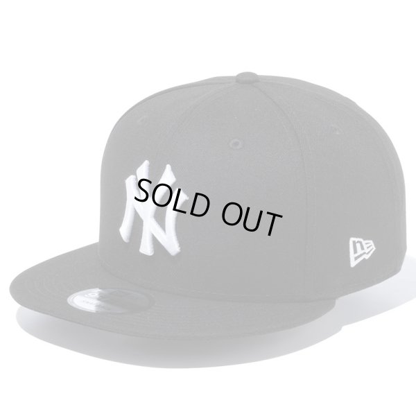 画像1: NEWERA（ニューエラ）“9FIFTY ニューヨーク・ヤンキース ブラック × ホワイト” (1)