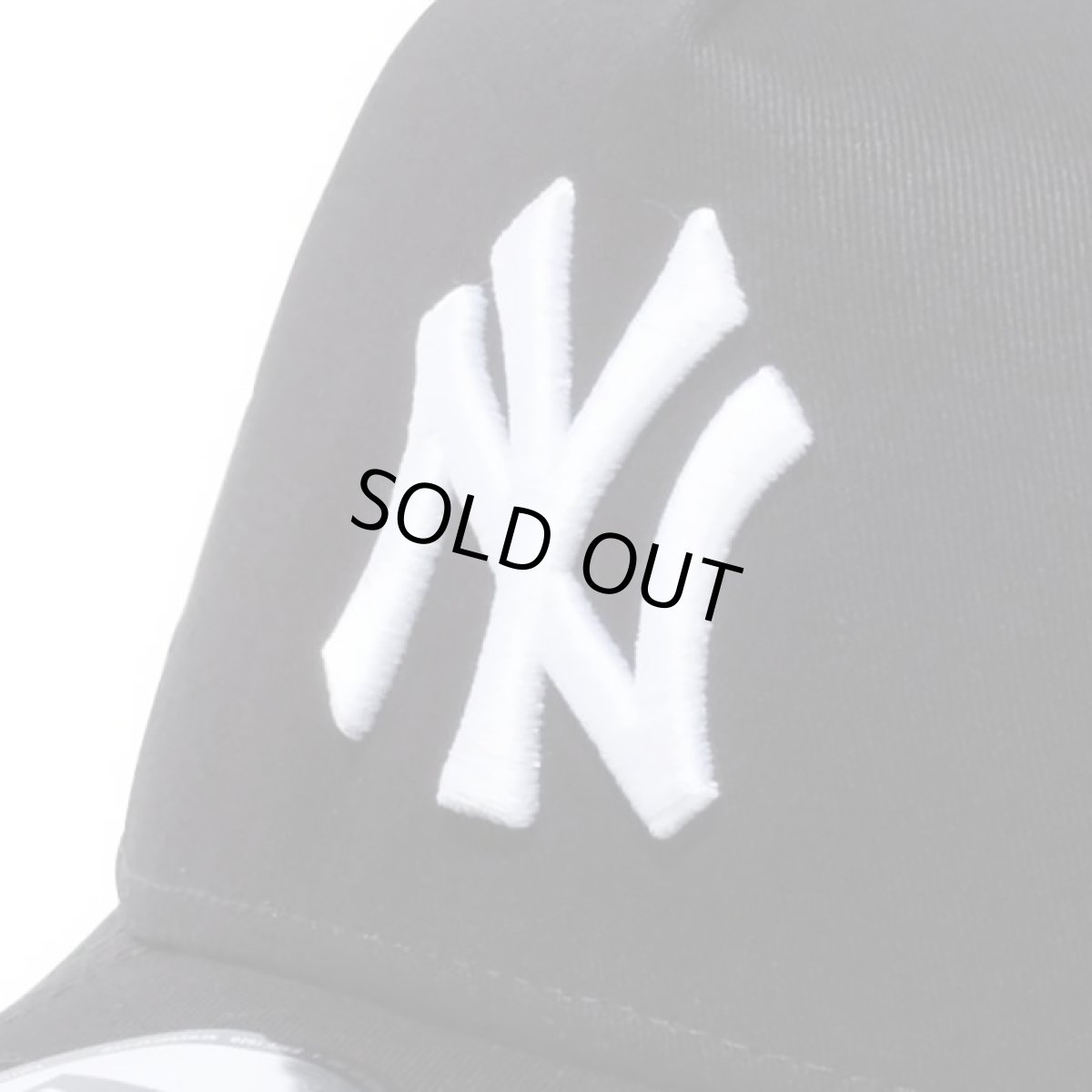 画像4: 【2025.06.05再入荷】NEWERA（ニューエラ）“9FORTY A-Frame トラッカー ニューヨーク・ヤンキース ブラック × ホワイト” (4)