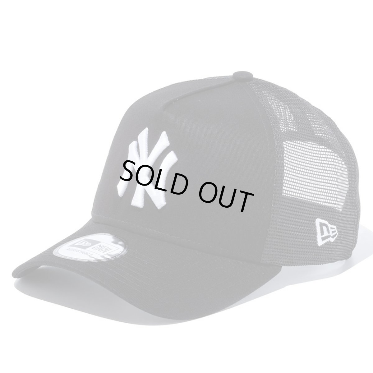 画像1: 【2025.06.05再入荷】NEWERA（ニューエラ）“9FORTY A-Frame トラッカー ニューヨーク・ヤンキース ブラック × ホワイト” (1)