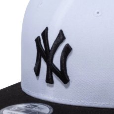 画像4: NEWERA（ニューエラ）“9FIFTY ニューヨーク・ヤンキース ホワイト × ブラック ブラックバイザー” (4)