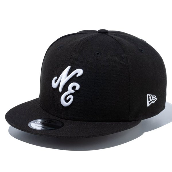 画像1: NEWERA（ニューエラ）“9FIFTY クラシックロゴ ブラック × ホワイト” (1)