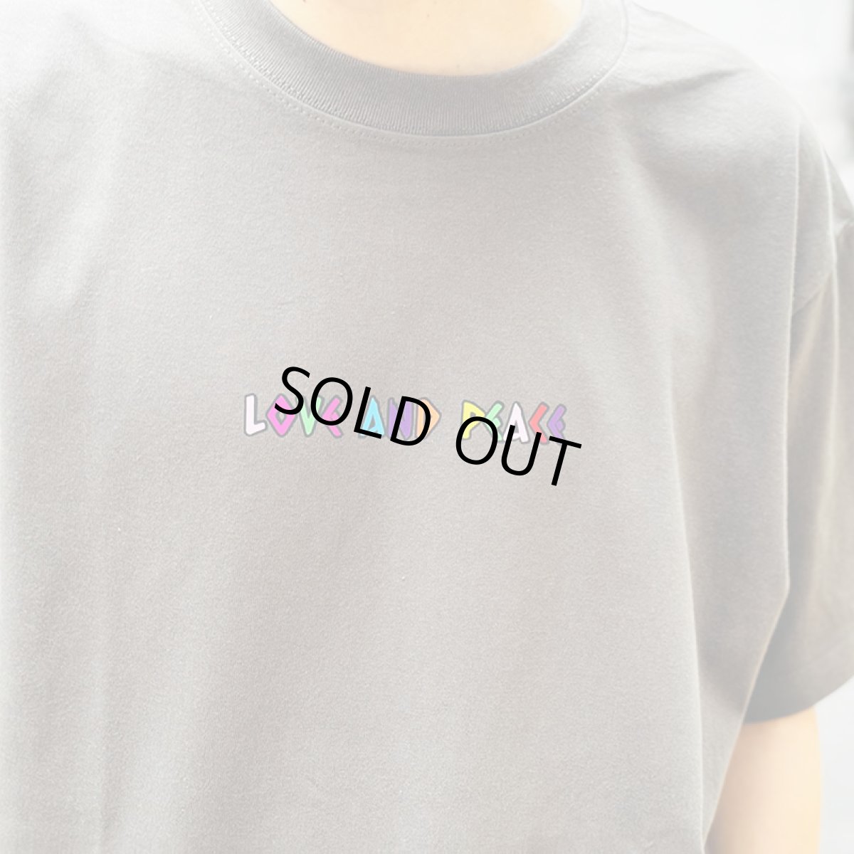 画像10: 【ラストXXLのみ】PeeTee. (ピーティー) “MULTI COLOR LOVE AND PEACE TEE” (10)