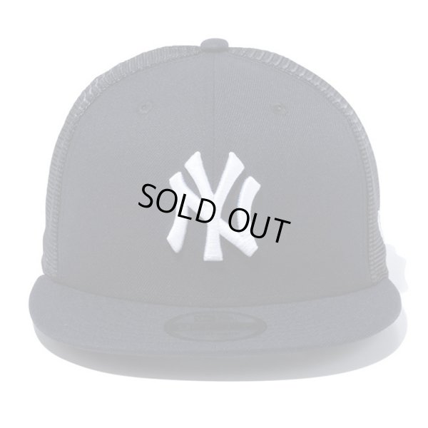 画像2: NEWERA（ニューエラ）“9FIFTY トラッカー ニューヨーク・ヤンキース ネイビー × ホワイト” (2)