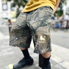 画像11: 【ラストLのみ】KINGSIZE（キングサイズ）“REAL TREE CAMO  WIDE HALF PANTS” (11)