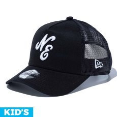 画像1: 【キッズ】NEWERA（ニューエラ）“Youth 9FORTY A-Frame トラッカー クラシックロゴ ブラック × ホワイト” (1)