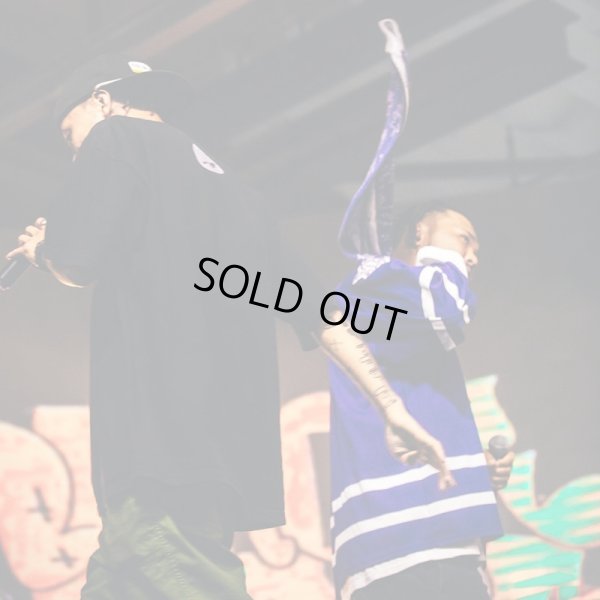 画像2: 【7inch RECORD】『War Ina Babylon / BOW WOW』BLACK MAGIC (2)