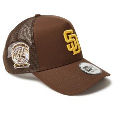 画像1: NEWERA（ニューエラ）“9FORTY A-Frame トラッカー MLB Side Patch サンディエゴ・パドレス ウォルナット” (1)
