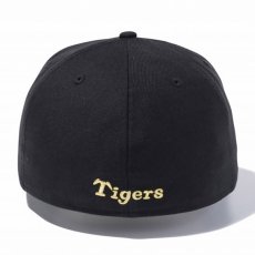 画像2: NEWERA（ニューエラ）“59FIFTY 阪神タイガース ブラック × ゴールド” (2)