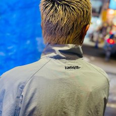 画像16: 【2025.12.26再入荷】KINGSIZE（キングサイズ）“MAIN LOGO NYLON JACKET” (16)