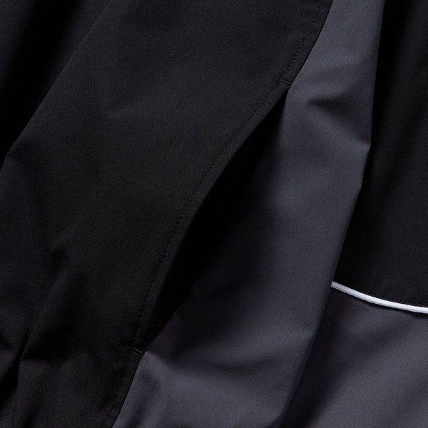 画像6: NEWERA（ニューエラ）“オーバーサイズド パイピング トラックジャケット ブラック/グレー | パフォーマンスアパレル” (6)