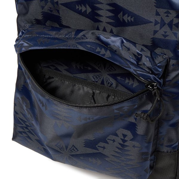 画像6: NEWERA（ニューエラ） “ライトパック 27L Pendleton ペンドルトン ネイビー” (6)