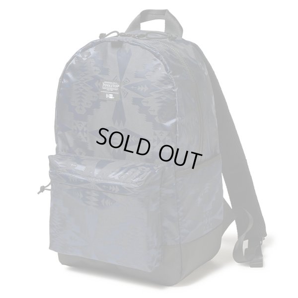 画像1: NEWERA（ニューエラ） “ライトパック 27L Pendleton ペンドルトン ネイビー” (1)