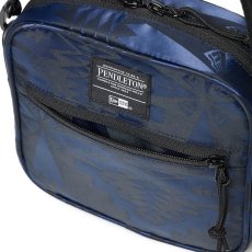 画像6: NEWERA（ニューエラ） “スクエア ショルダーポーチ 1.5L Pendleton ペンドルトン ネイビー” (6)