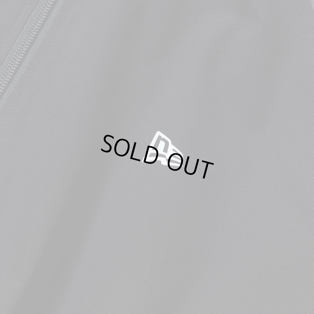 画像5: NEWERA（ニューエラ）“オーバーサイズド パイピング トラックジャケット ブラック/グレー | パフォーマンスアパレル” (5)