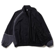 画像3: NEWERA（ニューエラ）“オーバーサイズド パイピング トラックジャケット ブラック/グレー | パフォーマンスアパレル” (3)