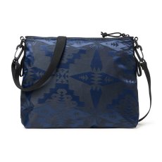 画像3: NEWERA（ニューエラ） “サコッシュ 2.5L Pendleton ペンドルトン ネイビー” (3)