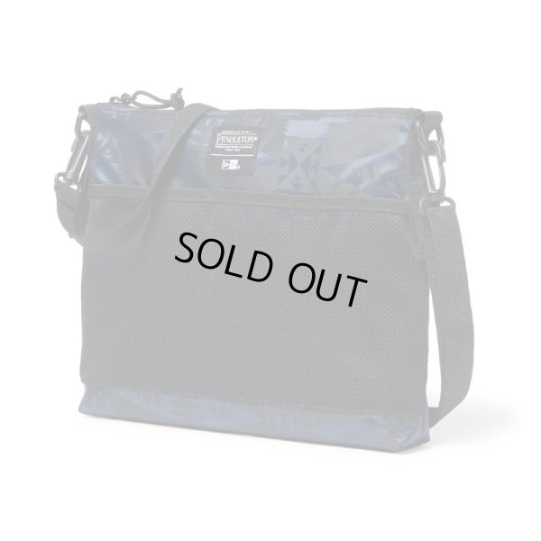 画像1: NEWERA（ニューエラ） “サコッシュ 2.5L Pendleton ペンドルトン ネイビー” (1)