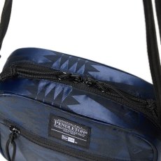 画像8: NEWERA（ニューエラ） “スクエア ショルダーポーチ 1.5L Pendleton ペンドルトン ネイビー” (8)