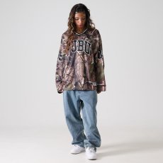 画像23: FUBU（フブ） “REAL TREE HOCKEY SHIRT/リアルツリーホッケーシャツ” (23)