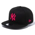 画像1: NEWERA（ニューエラ）“9FIFTY ニューヨーク・ヤンキース ブラック × ストロベリー” (1)