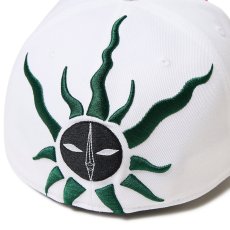 画像7: NEWERA（ニューエラ）“59FIFTY TARO OKAMOTO 岡本太郎 太陽の塔 ピンズ ホワイト” (7)