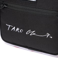 画像8: NEWERA（ニューエラ） “スクエア ショルダーポーチ 1.5L TARO OKAMOTO 岡本太郎” (8)