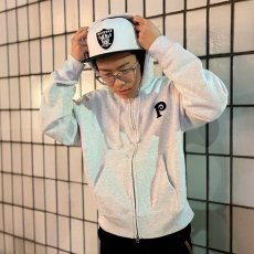 画像12: PeeTee. (ピーティー) “PEE LOGO BOX ZIP HOODIE” (12)