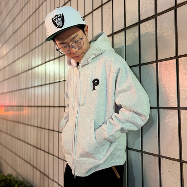 画像11: PeeTee. (ピーティー) “PEE LOGO BOX ZIP HOODIE” (11)
