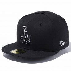 画像1: NEWERA（ニューエラ）“59FIFTY ロサンゼルス・ドジャース ブラック × ブラック ホワイトアウトライン” (1)