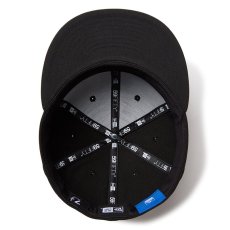 画像4: NEWERA（ニューエラ）“59FIFTY PlayStation プレイステーション ファミリーマーク マルチカラー ブラック” (4)