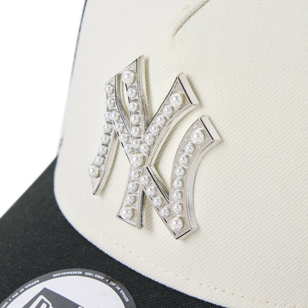 画像8: NEWERA（ニューエラ）“9FORTY A-Frame MLB パール バッジ Pearl Badge ニューヨーク・ヤンキース ブラック/クロームホワイト” (8)