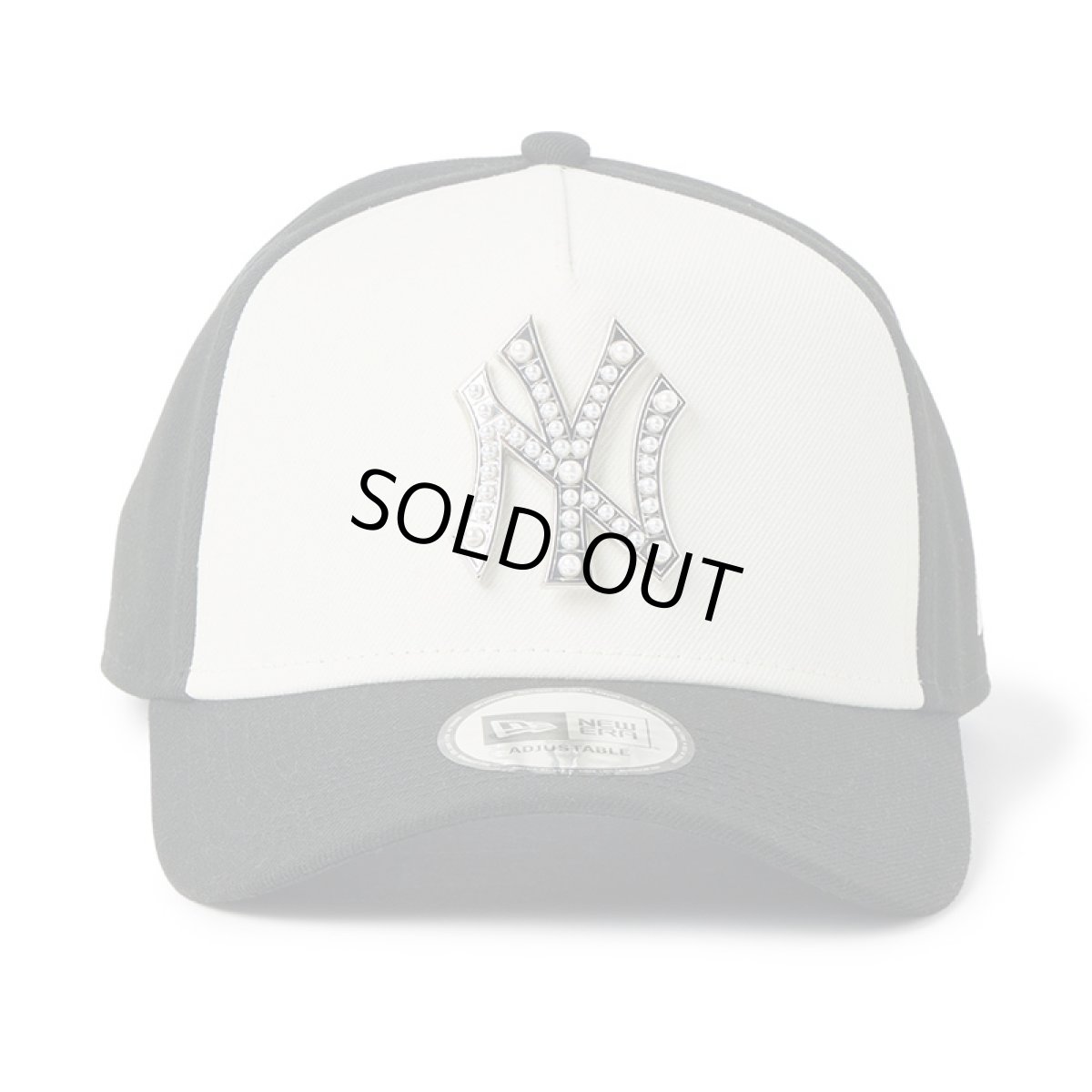 画像2: NEWERA（ニューエラ）“9FORTY A-Frame MLB パール バッジ Pearl Badge ニューヨーク・ヤンキース ブラック/クロームホワイト” (2)