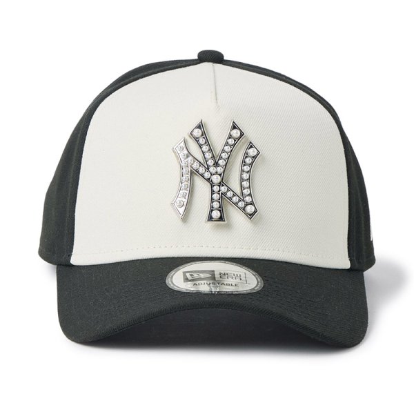 画像2: NEWERA（ニューエラ）“9FORTY A-Frame MLB パール バッジ Pearl Badge ニューヨーク・ヤンキース ブラック/クロームホワイト” (2)