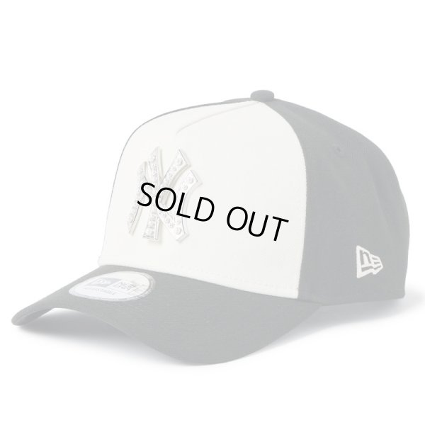 画像1: NEWERA（ニューエラ）“9FORTY A-Frame MLB パール バッジ Pearl Badge ニューヨーク・ヤンキース ブラック/クロームホワイト” (1)