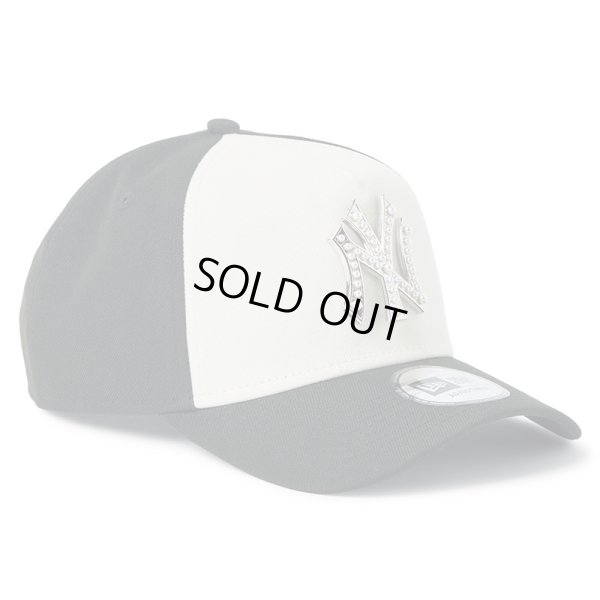 画像3: NEWERA（ニューエラ）“9FORTY A-Frame MLB パール バッジ Pearl Badge ニューヨーク・ヤンキース ブラック/クロームホワイト” (3)