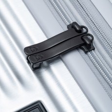 画像16: NEWERA（ニューエラ） “Wheel Carry Case 60-66L キャリーケース MEDIUM シルバー” (16)