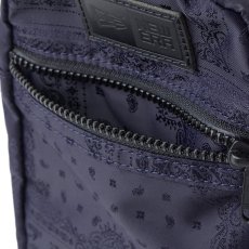 画像7: NEWERA（ニューエラ） “ショルダーポーチ 1.7L ネイビーペイズリー” (7)