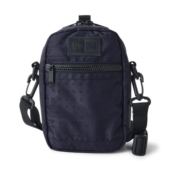 画像2: NEWERA（ニューエラ） “ショルダーポーチ 1.7L ネイビーペイズリー” (2)