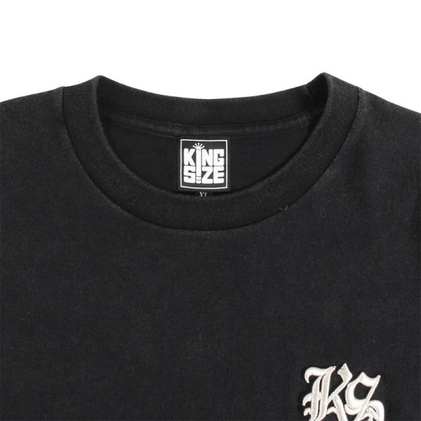 KINGSIZE（キングサイズ）“OLD ENGLISH LOGO TEE” - DISSIDENT WEB SHOP