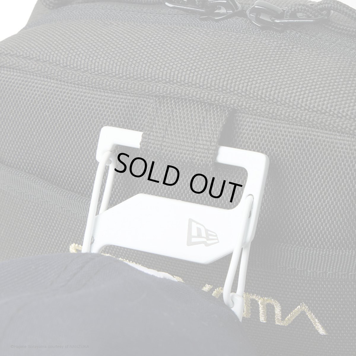 画像10: NEWERA（ニューエラ） “スクエア ショルダーポーチ 1.5L HAJIME SORAYAMA TPUロゴ ブラック” (10)