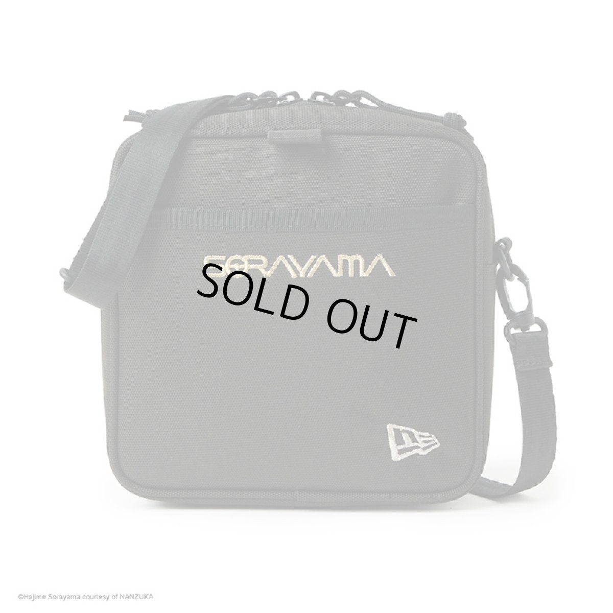 画像3: NEWERA（ニューエラ） “スクエア ショルダーポーチ 1.5L HAJIME SORAYAMA TPUロゴ ブラック” (3)