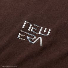 画像4: NEWERA（ニューエラ）“半袖 オーバーサイズド コットン Tシャツ HAJIME SORAYAMA サンディエゴ・パドレス　TPU+グリッタープリント ブラウン” (4)