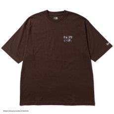 画像2: NEWERA（ニューエラ）“半袖 オーバーサイズド コットン Tシャツ HAJIME SORAYAMA サンディエゴ・パドレス　TPU+グリッタープリント ブラウン” (2)